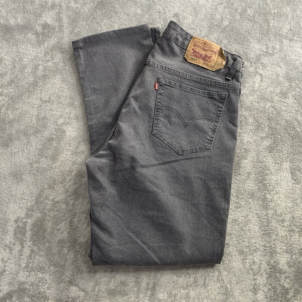 Vintage Levis 501 Jeans Men's 34x28 Gray Light Wash 90s Made in USA 1994 Western